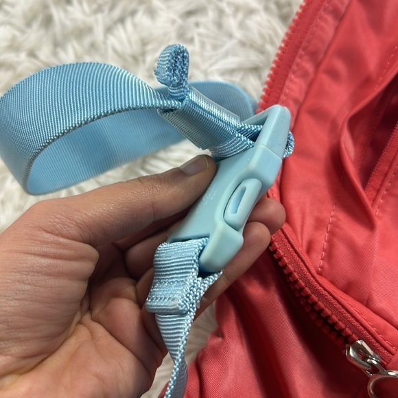 Lululemon On The Beat Belt Bag *4.5L Poppy Coral / Hydra Blue - Picture 7 of 8